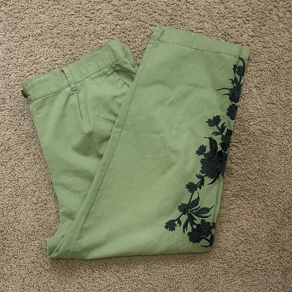 Zara Woman Sage Green Capris